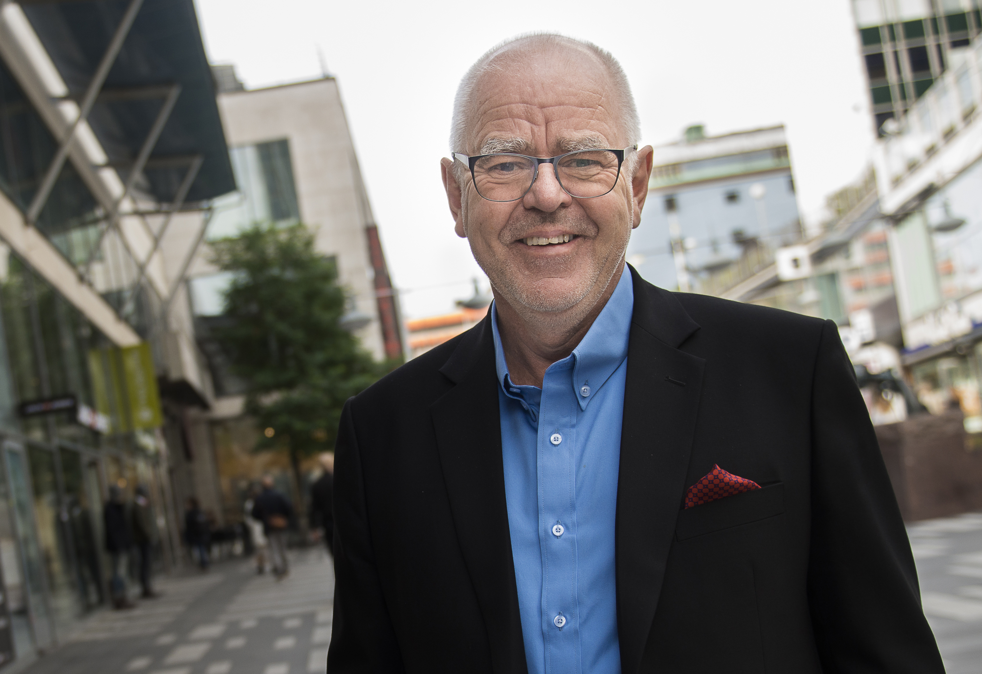 <?php echo <Hans Alexandersson>
